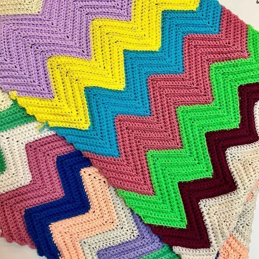 70s Handmade Vibrant Zig Zag Rainbow Scalloped Wavy Edge Crochet Afghan Blanket